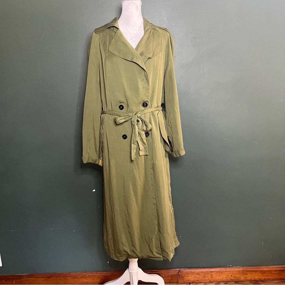 Iris & Ink lightweight trench coat